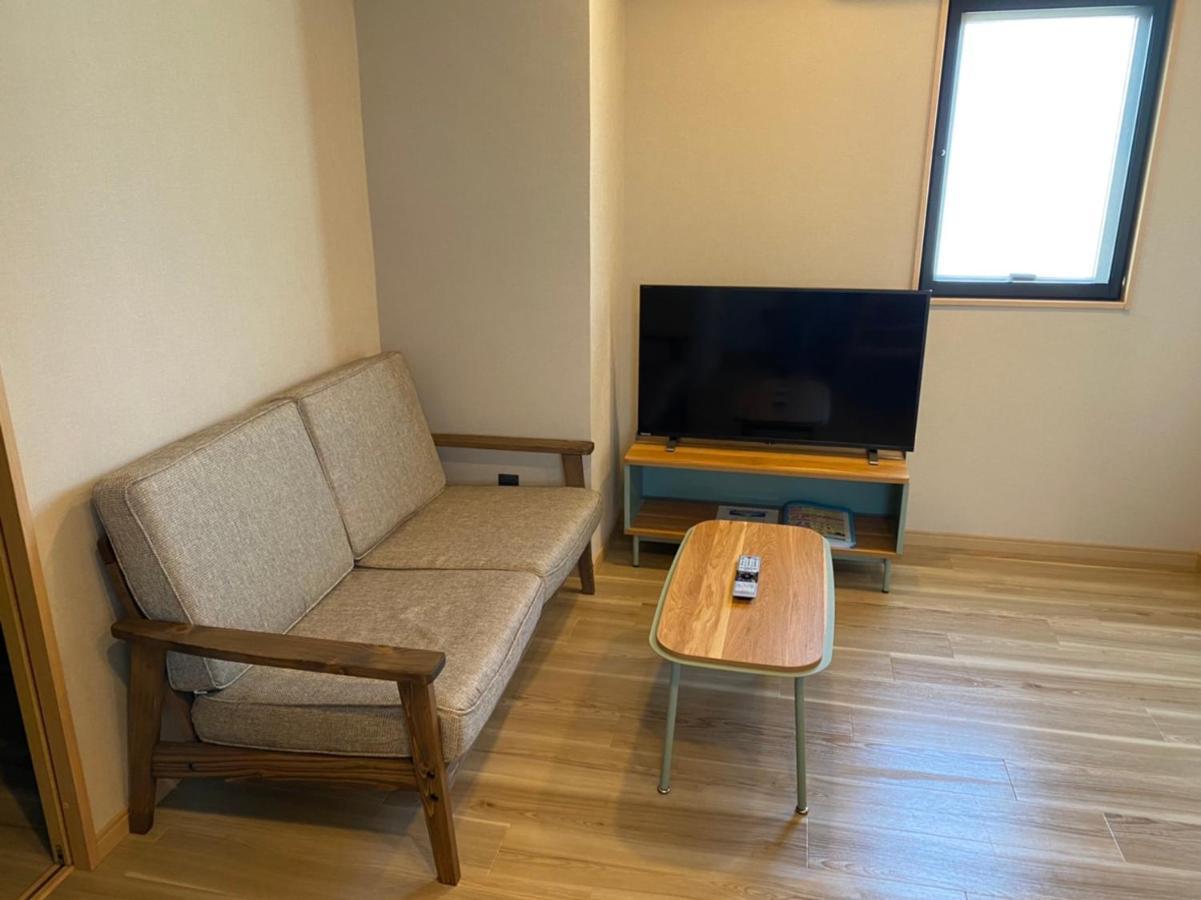 ホテルトーマスとまり Naha Bagian luar foto